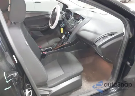 2017 Ford Focus Se z USA, uszkodzony, nr VIN 1FADP3F20HL343933